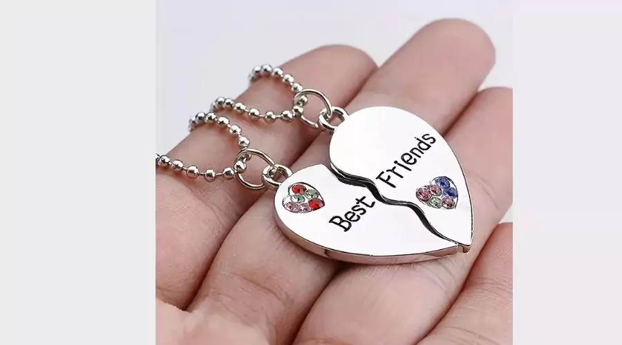 Set Best Friends Pendant Necklace in 2pcs