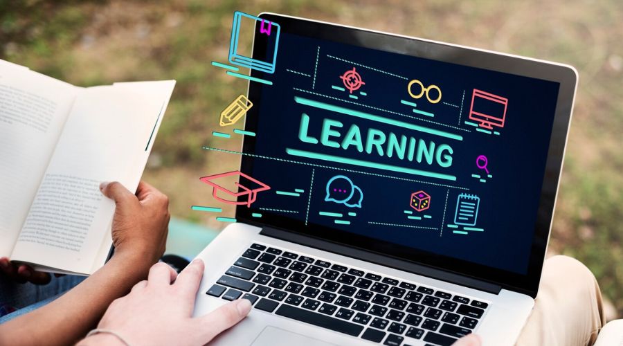 Online learning platforms for tech education